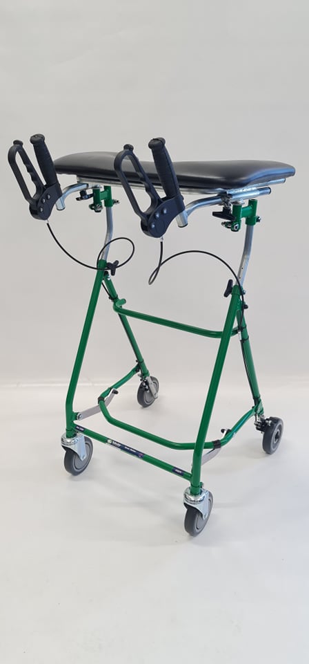 Rover Walker With Pulpit Top And Brakes – 2 Castors / 2 Wheels